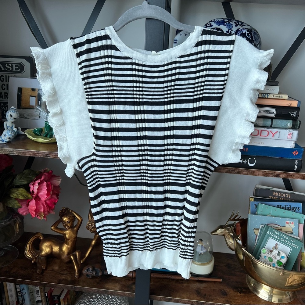 Francesca’s  | Short Sleeve Shirt